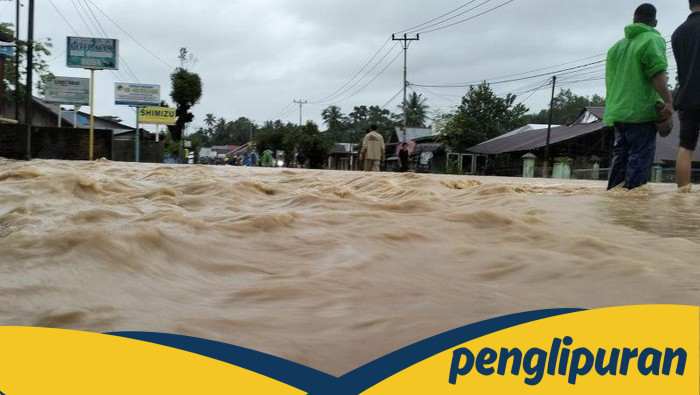 Terendam Banjir, Akses Jalan Padang-Bukittinggi Sumbar Tak Bisa Dilalui - Update 1