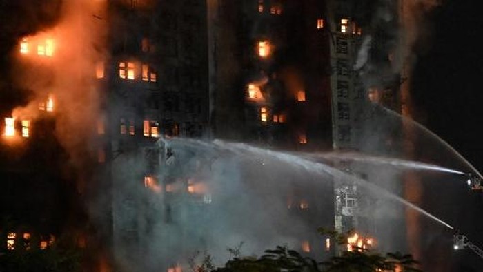 16 Jam Api Membakar Hong Kong, 279 Orang Hilang dalam Tragedi