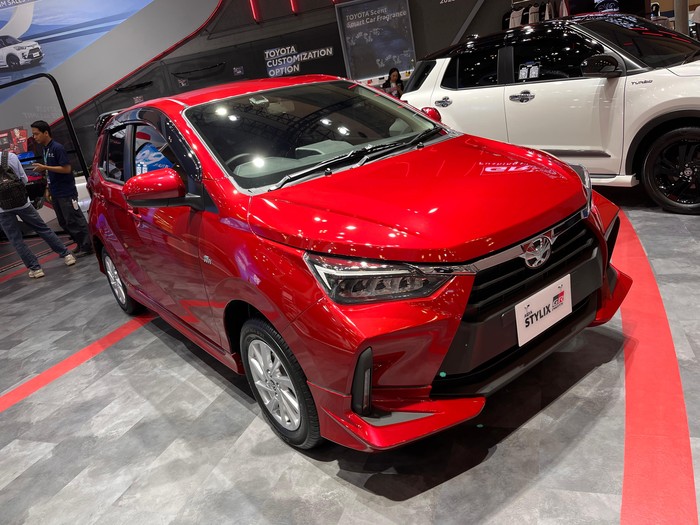 **Diskon Menarik Mobil LCGC Daihatsu di GJAW 2025, Hingga Rp 18 Jutaan**