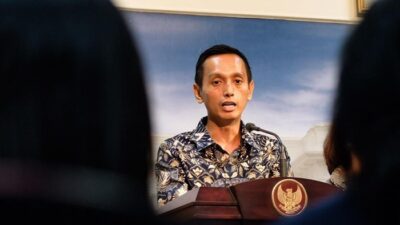 **”Centra Initiative Sambut Baik Simulasi Penanganan Demo Polri Kini Jadi Pelayanan: Solusi untuk Ketakutan Masyarakat”**