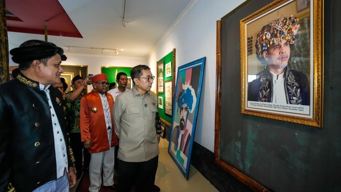 **Menbud Dorong Kesultanan Ternate Jadi Destinasi Budaya Dunia, Fadli Zon: 'Kolaborasi adalah Kunci'**